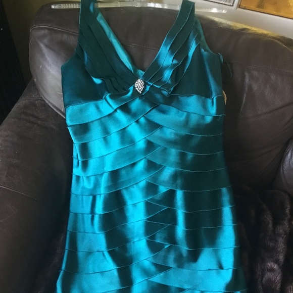 Teal satin ruffled cocktail dress - Picture 2 of 7